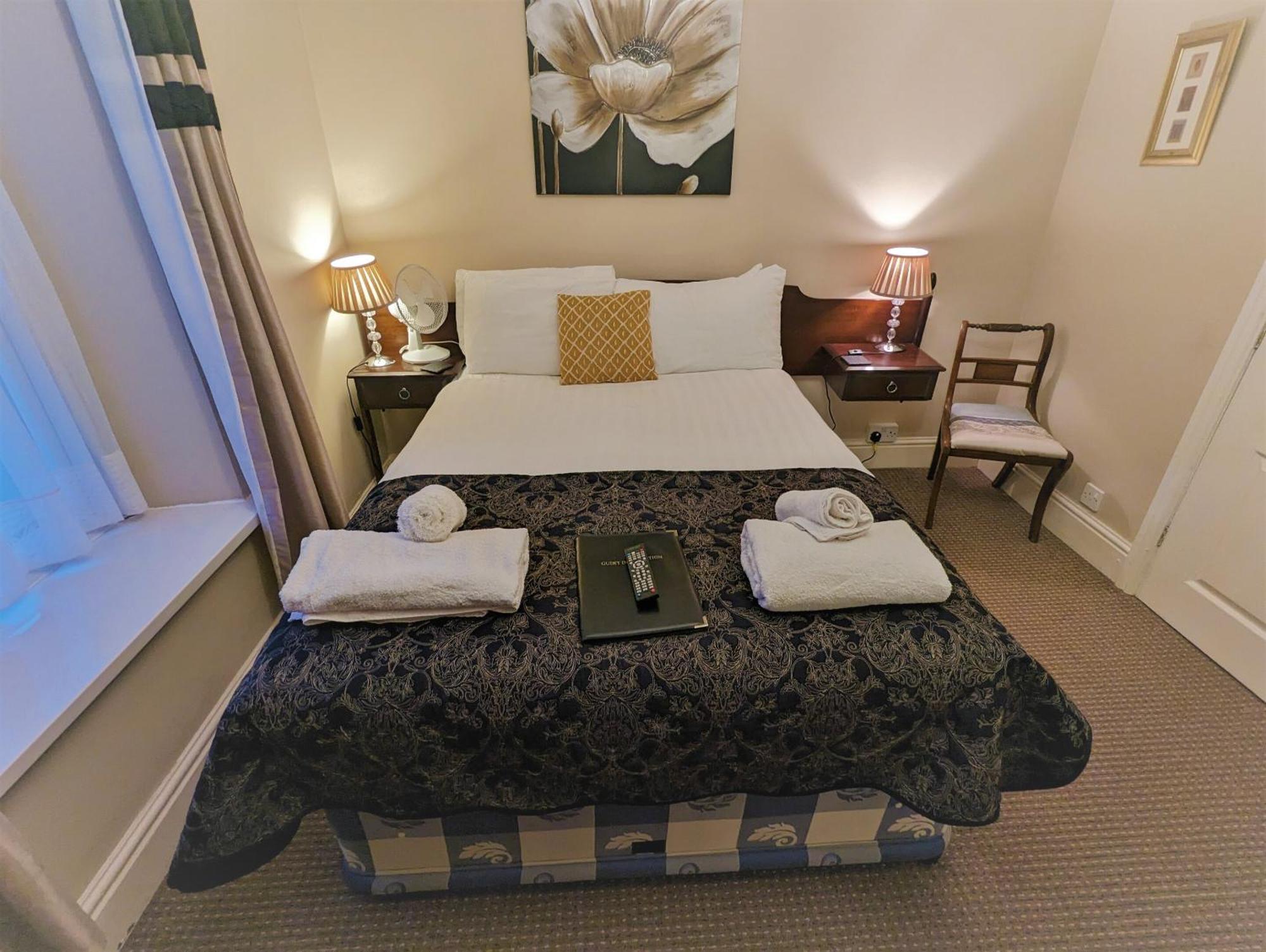 Bed & Breakfast The Senarth 4*